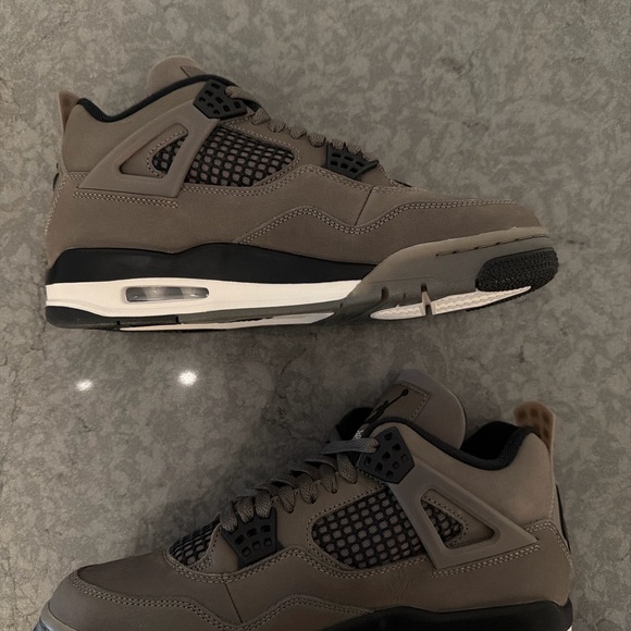 Jordan 4 Retro - Cave Stone - Picture 2 of 7